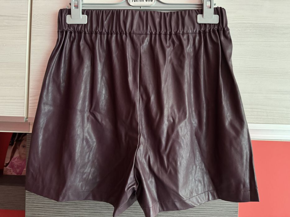 Кожен къс панталон PINKO