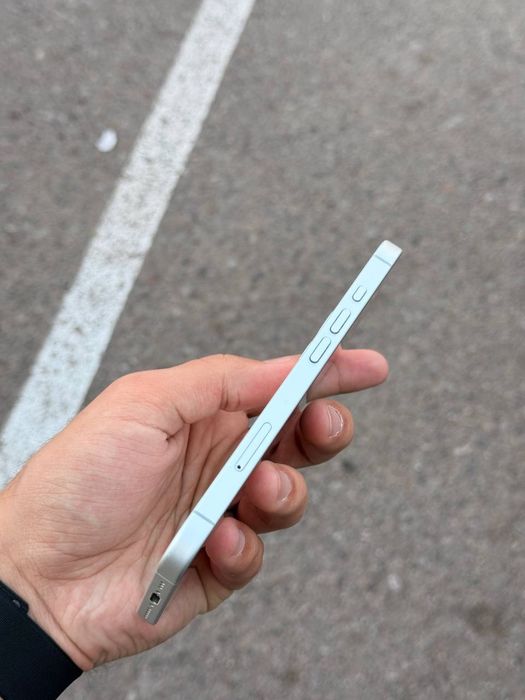 iPhone 17 256 gb white