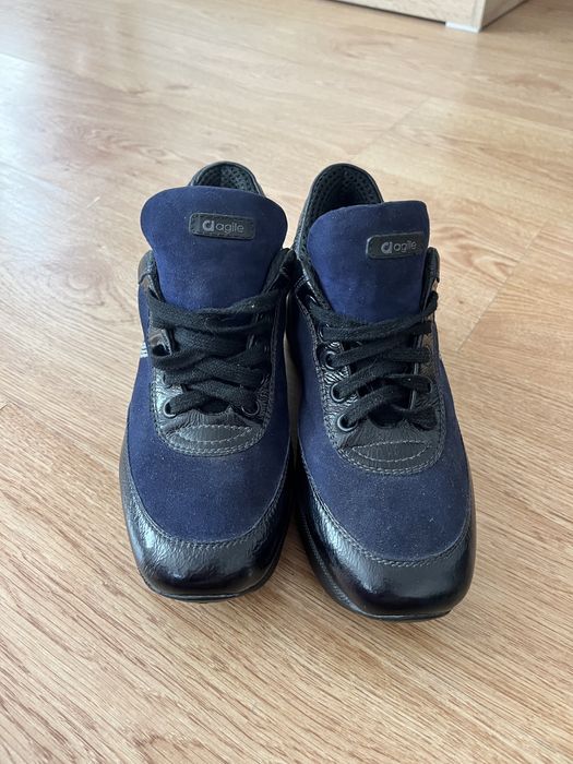 Adidași Agile by Rucoline