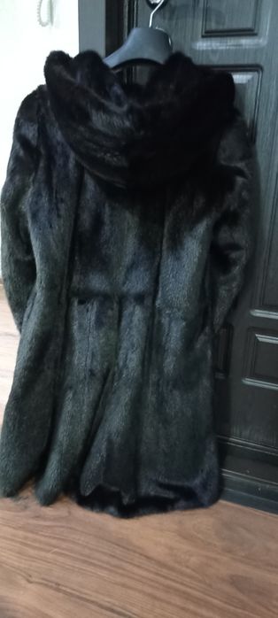 Продам шубу норковую