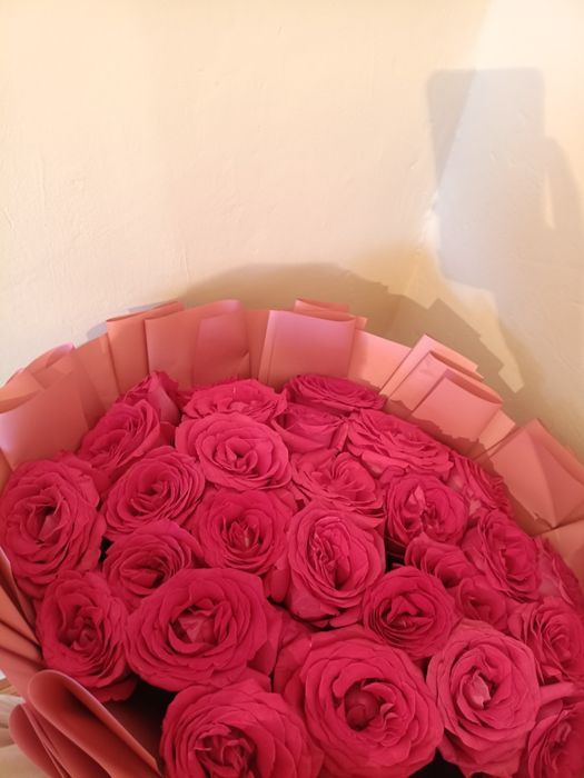 Цветы 31-35шт розы