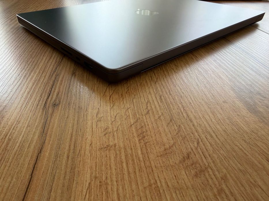 MacBook Pro 16" M3 PRO 12-CPU, 18-GPU, 36GB RAM, 512GB SSD