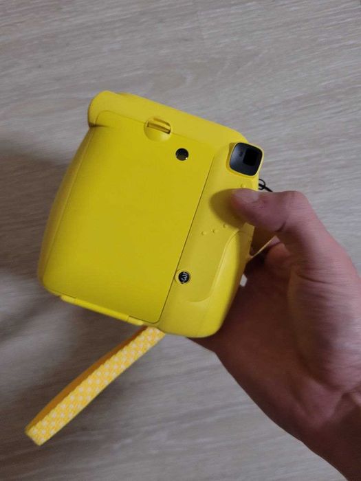Instax mini 9 желтый