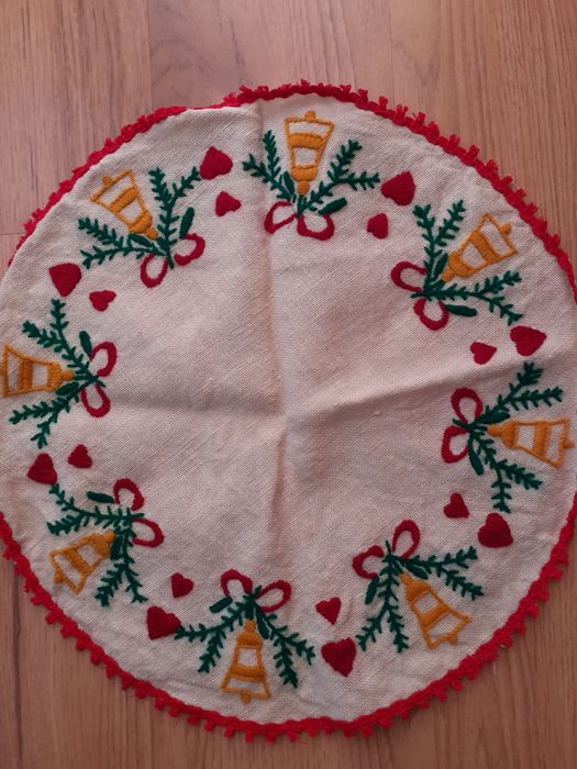 Ръчно бродирани карета