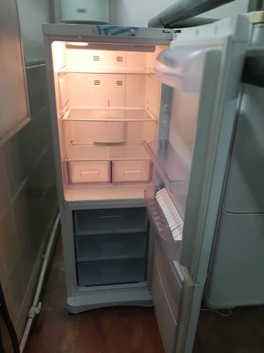 Холодильник  доставка