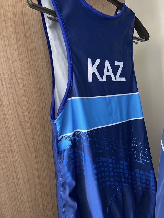 Продаю нательник за размерами и ценой в лс