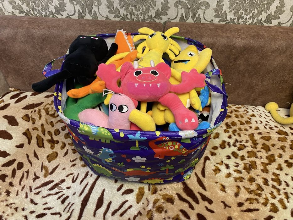 Продам игрушки.