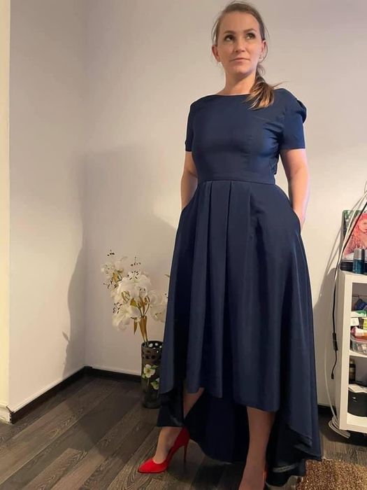 Vand rochie M, ideala pt nunti