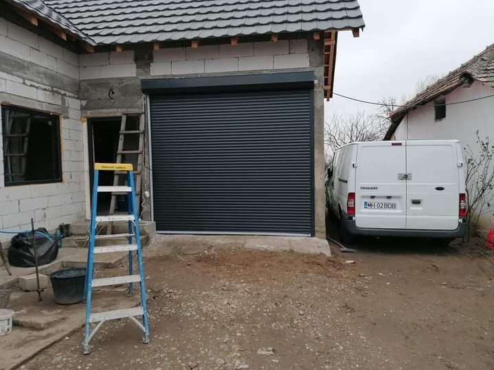 Usi garaj rulou cu lamele din aluminiu