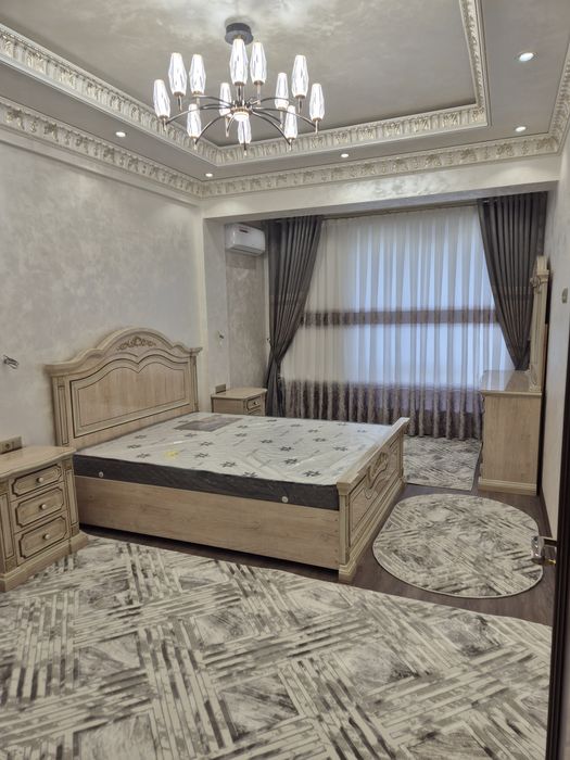 Аренда квартира 130кв