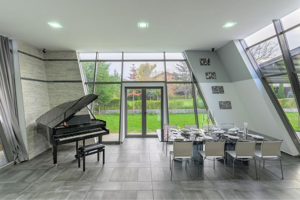 9 April Village Sea & Spa Varna