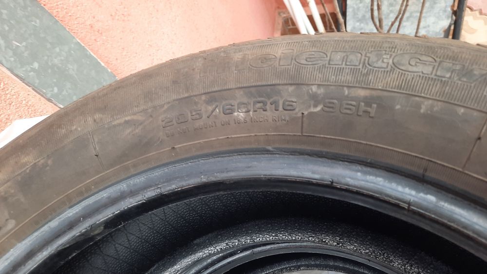 Anvelope vara 205 60 r16