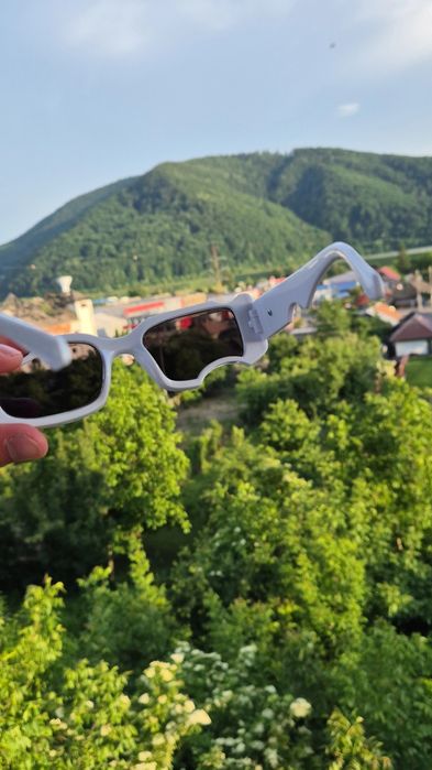 Ochelari de soare Off White Cady albi