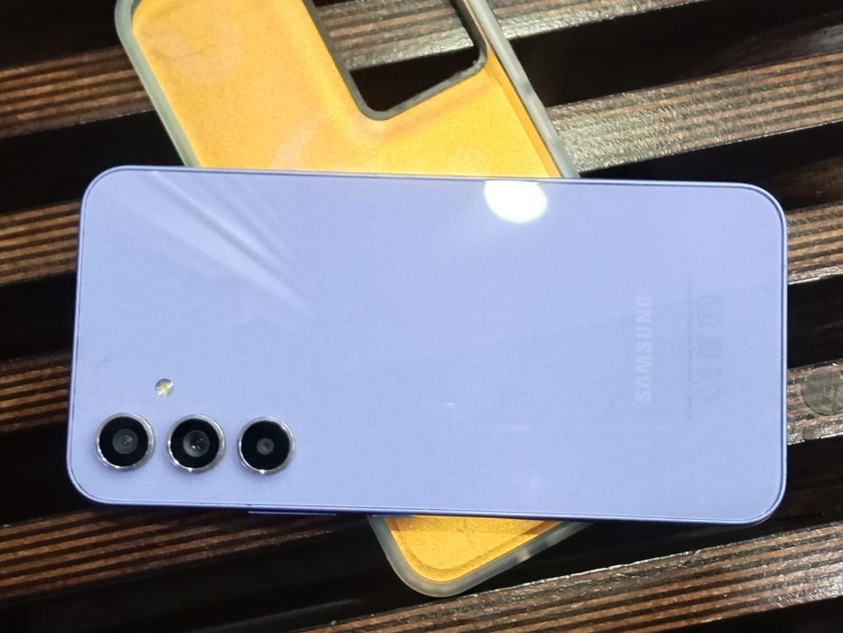Samsung A54  5G.