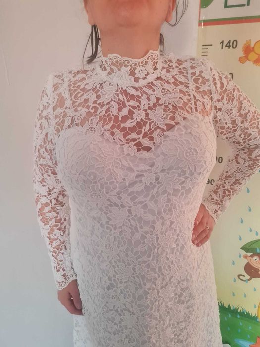 Rochie alba din dantele