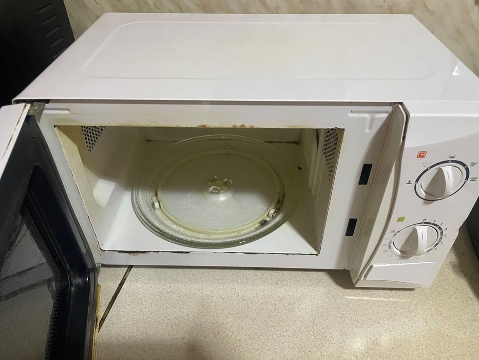 Микровълнова фурна