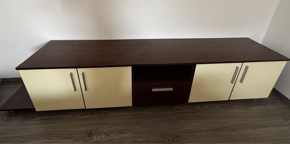 Mobila de living/ sufragerie