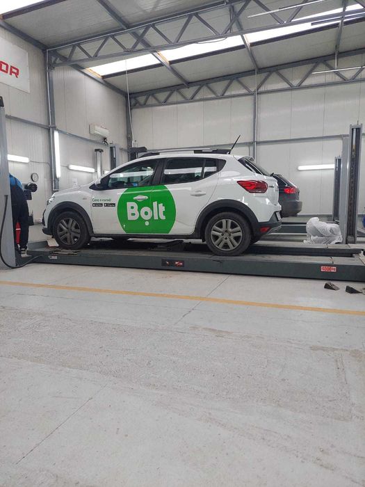 Flota autorizata ARR Cluj,cauta soferi Bolt