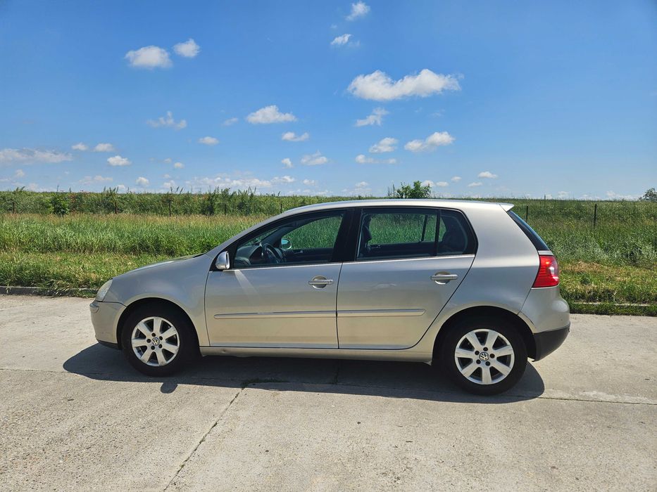 VOLKSWAGEN Golf 2004 — imagine 5