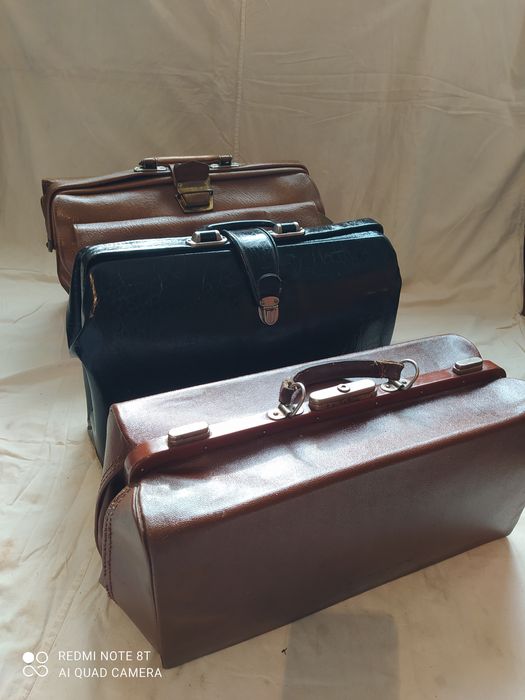 Продам кожаные сумки времён СССР