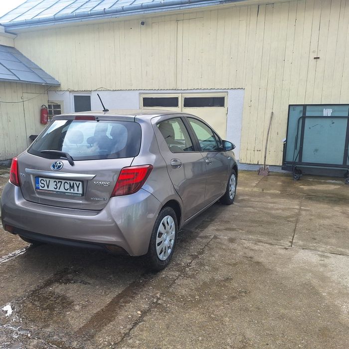 Toyota Yaris 2016 hibrid