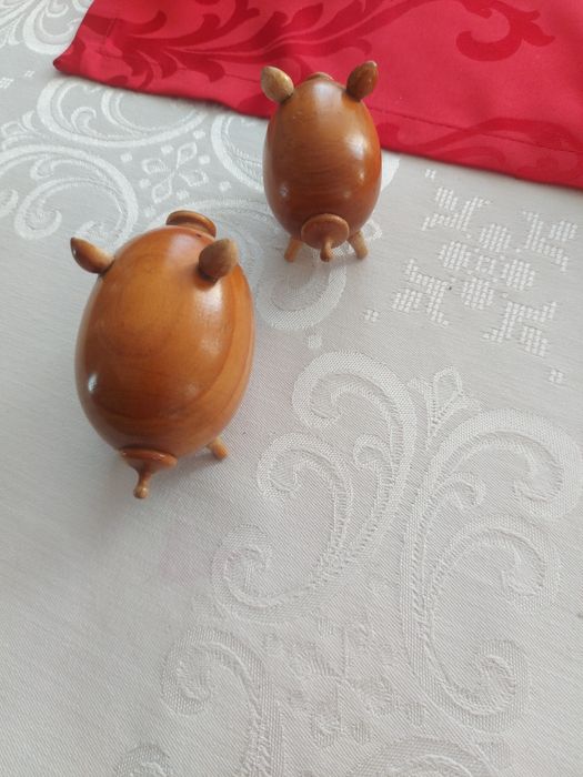 Doze sare și piper ,lemn