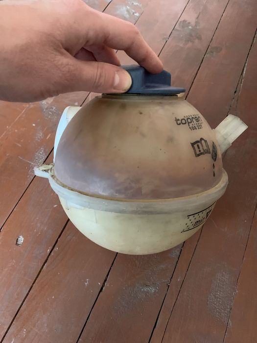 Казанче за антифриз