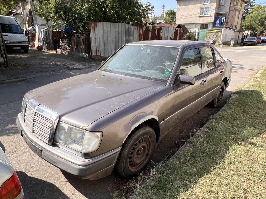 Mercedes 260E W124 На Части