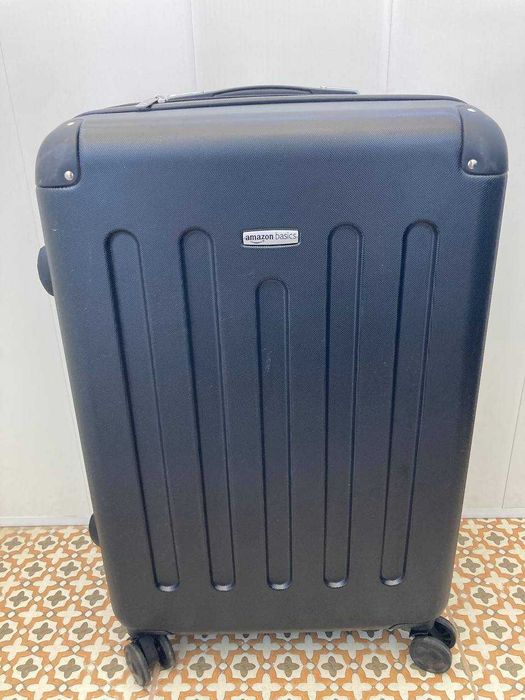 чемодан на колесиках