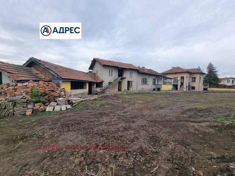 Къща в Плевен, област-гр.Долни Дъбник площ 179 цена 120000