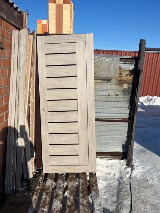 Продам бу Двери, умывальник, унитаз