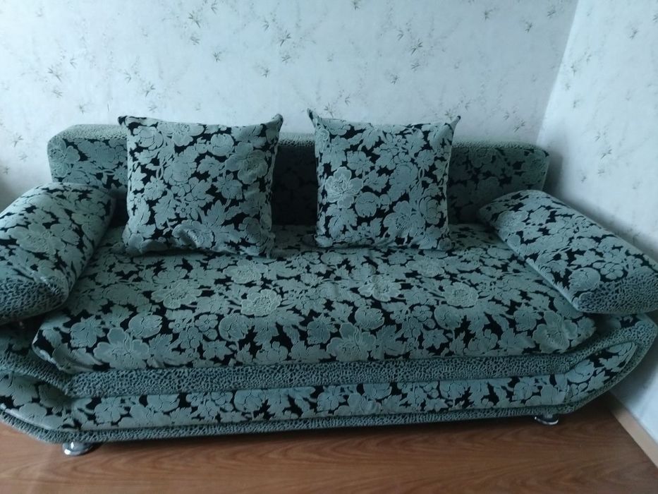 Продам софу в хорошем состоянии