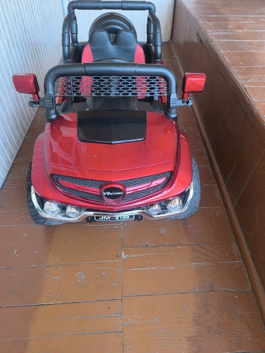 Bolalar elektomobili sotiladi