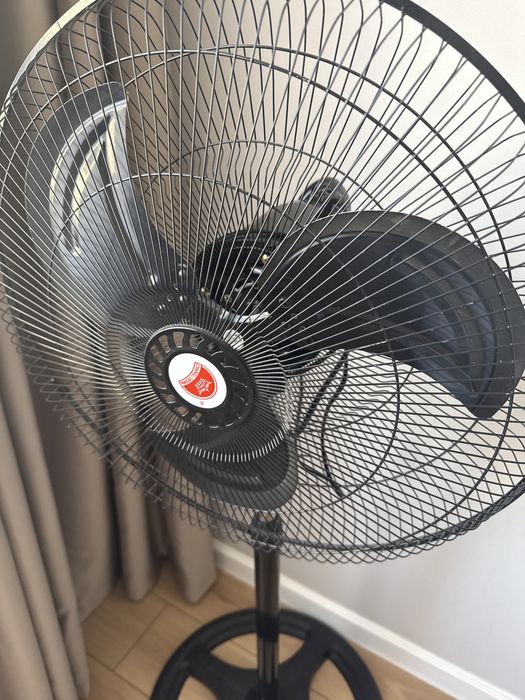 Продам напольный вентилятор