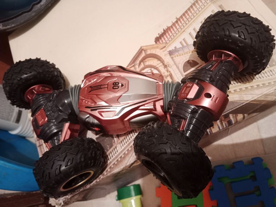 Продаю детские игрушки для мальчика