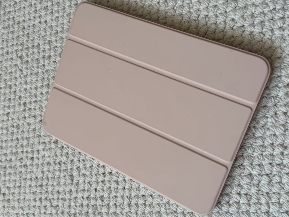 Продам  айпад А16 2025 год