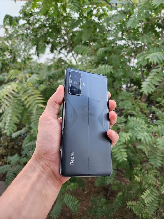 Poco f4 gt (Redmi K50 GAMING) 256/12GB