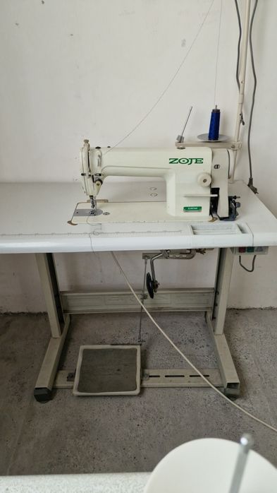 Швейная машинка Zoje, прямострочка