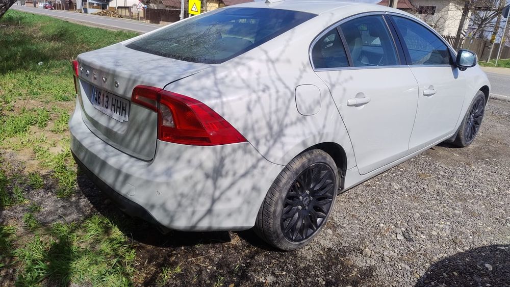 Vând Volvo S60 impecabil