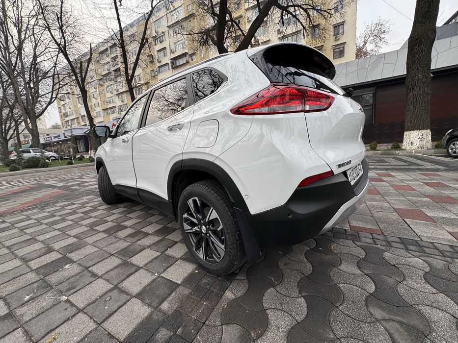 Tracker 2 Premier Plus full