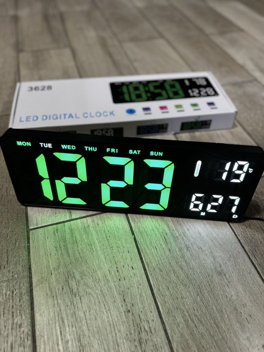 Ceas cu afisaj electronic/ temperatura/ data/ +telecomanda