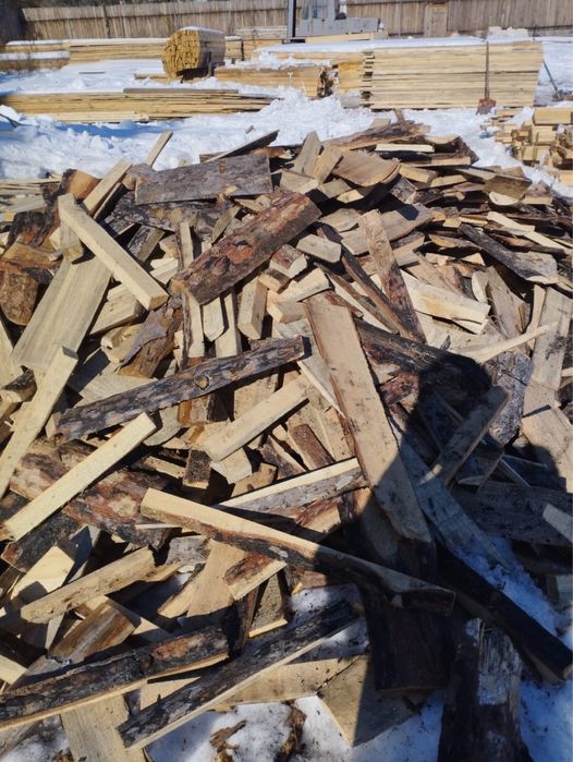 Продам Пиленные дрова,готовые к растопке