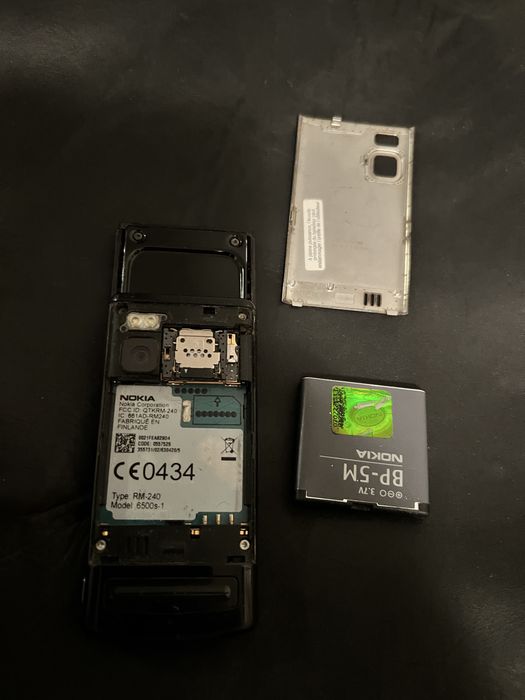 Nokia 6500 Slide folosit stare buna,original funct orice rete