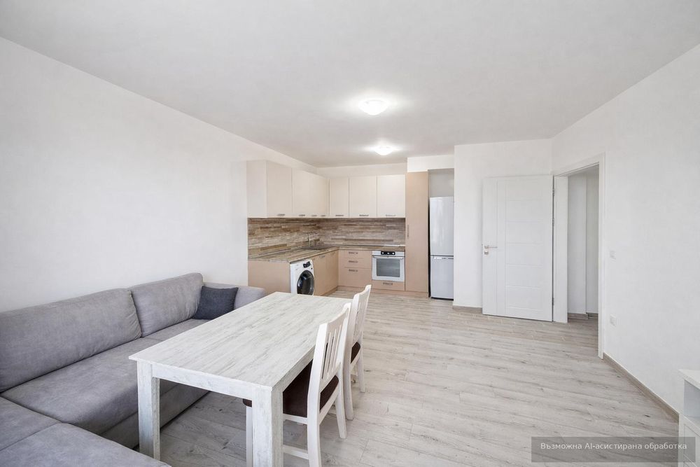 Дава се под наем Двустаен апартамент в Варна, Център - 66 кв.м за 558.45 € - Снимка #1