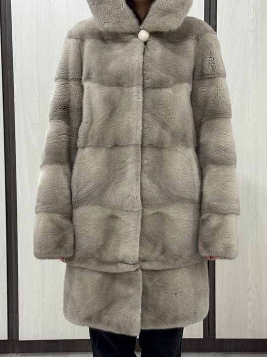 Продам шубу норковую