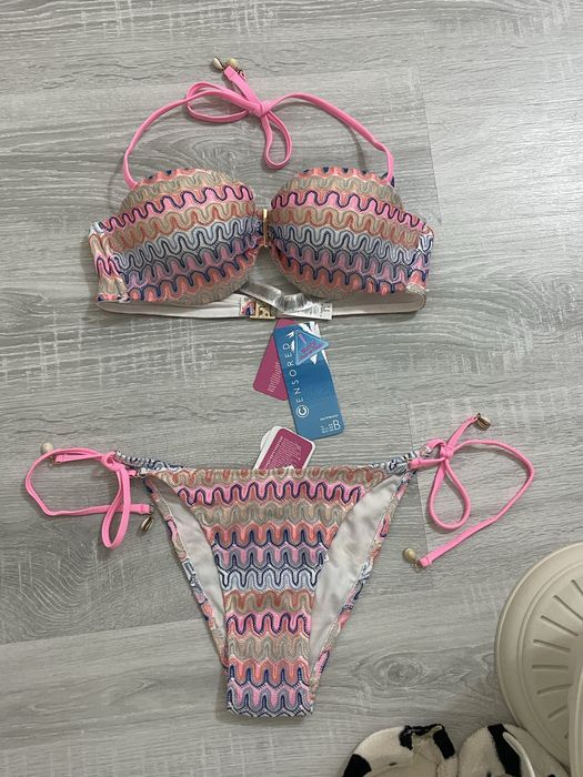 Дамски бански от две части