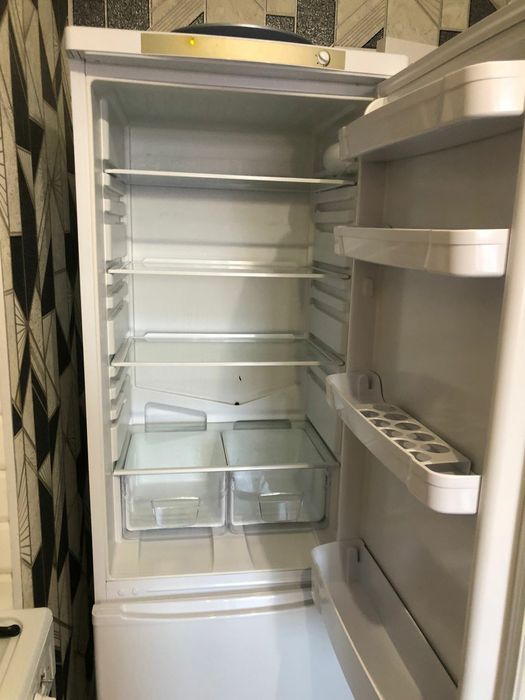 Холодильник марки Indesit