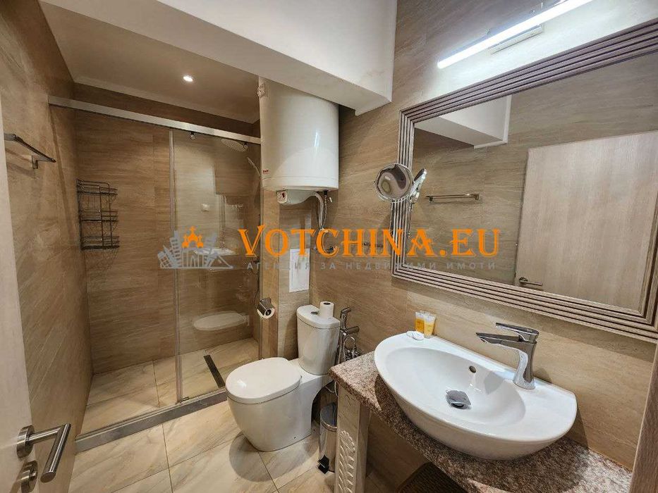 Продава се Двустаен апартамент в Варна, Център - 66 кв.м за 1591 €/кв.м - Снимка #5