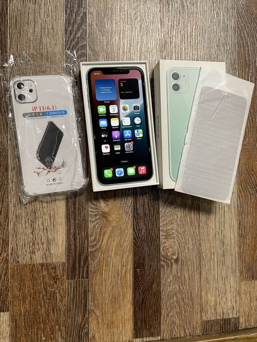 Продам телефон айфон 11