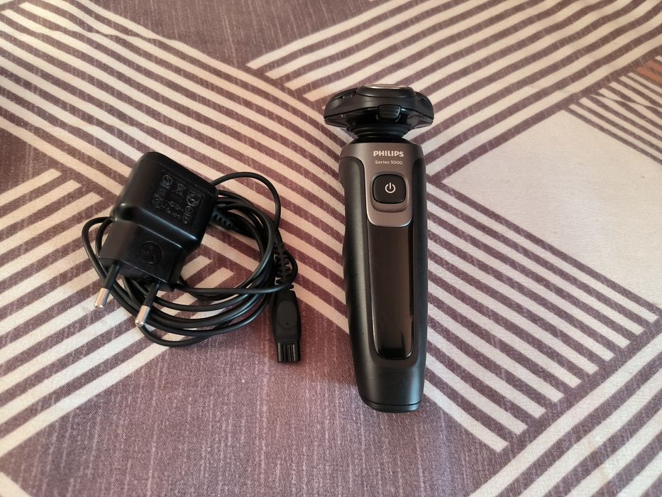 Продам оригинальную  электробритву Philips series 5000  S5166